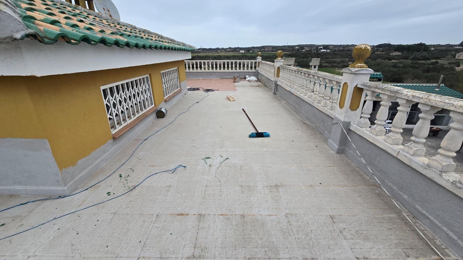 6 bedroom Villa for sale in La Marina with pool - € 430,000 (Ref: 9356028)