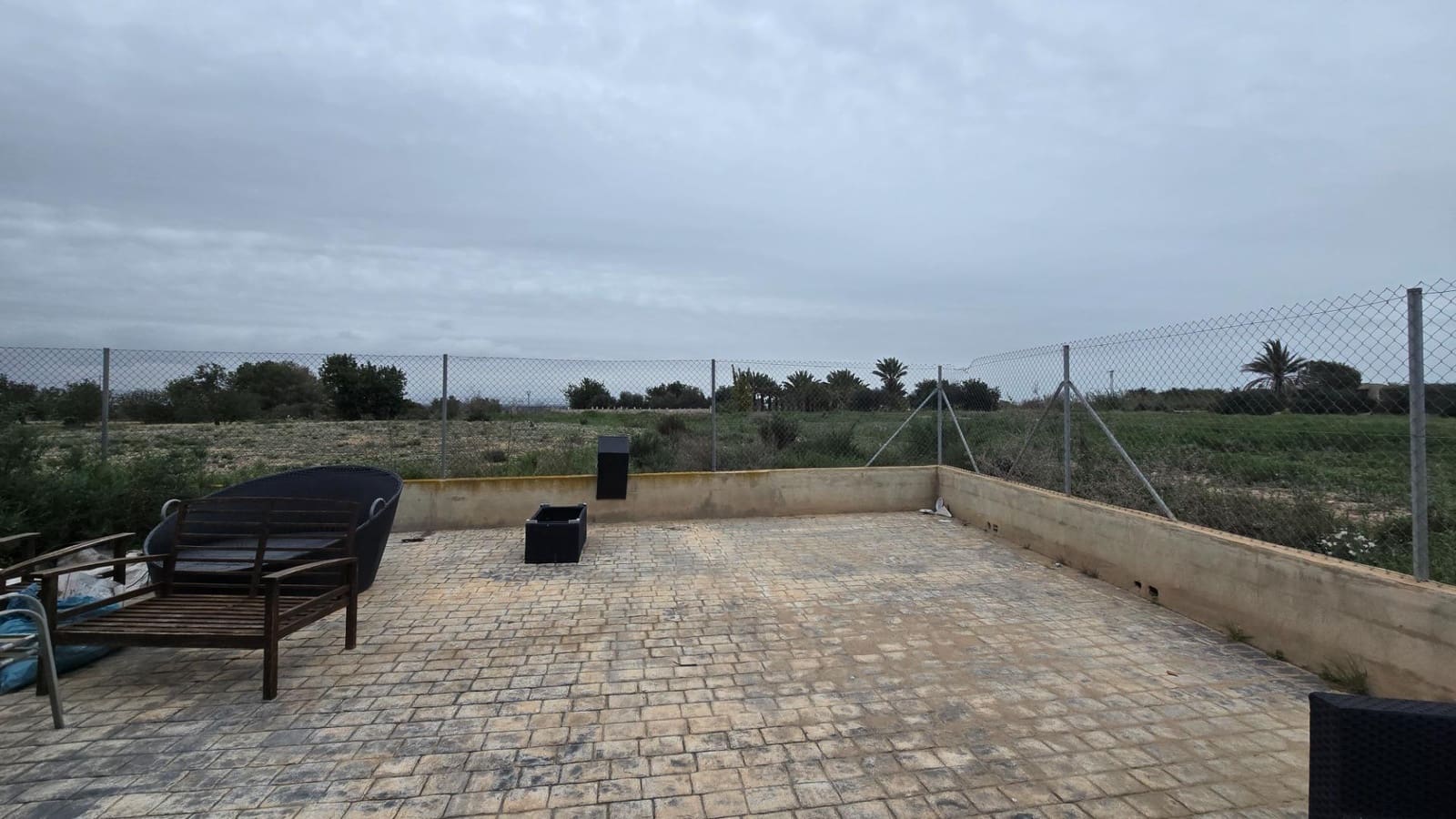 6 bedroom Villa for sale in La Marina with pool - € 430,000 (Ref: 9356028)