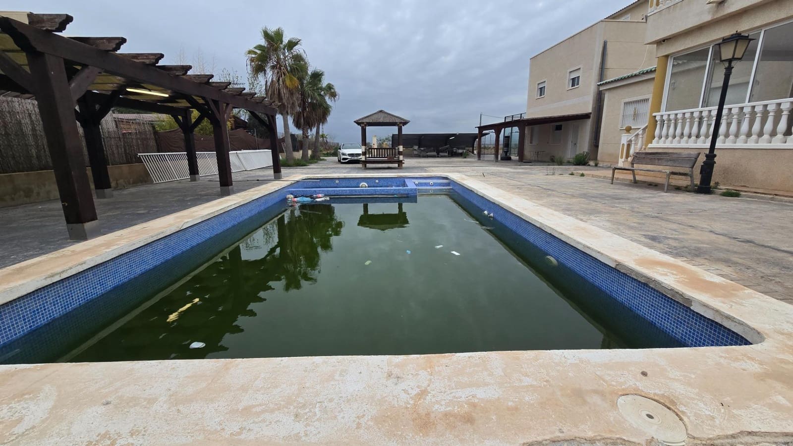 6 bedroom Villa for sale in La Marina with pool - € 430,000 (Ref: 9356028)