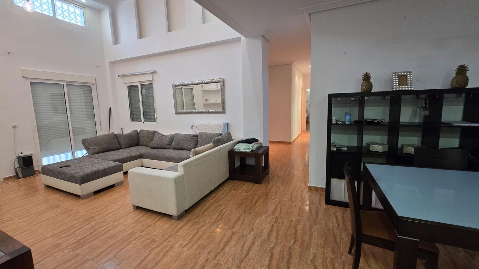 6 bedroom Villa for sale in La Marina with pool - € 430,000 (Ref: 9356028)