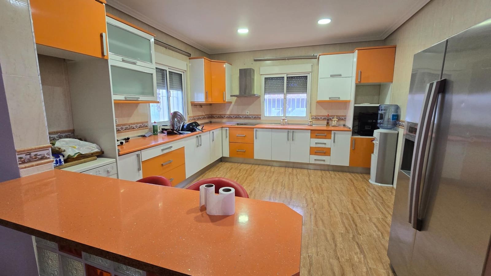 6 bedroom Villa for sale in La Marina with pool - € 430,000 (Ref: 9356028)