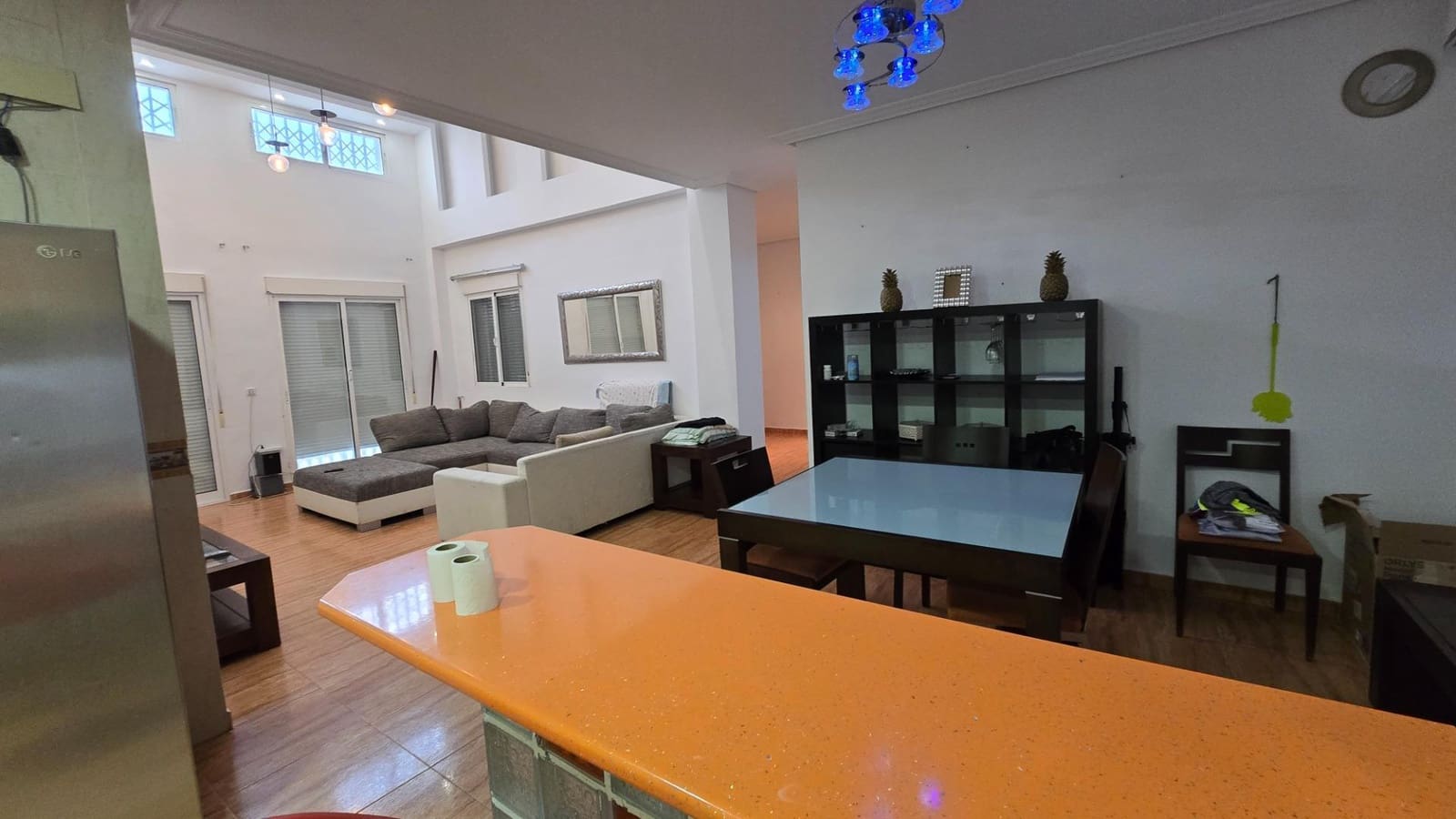 6 bedroom Villa for sale in La Marina with pool - € 430,000 (Ref: 9356028)