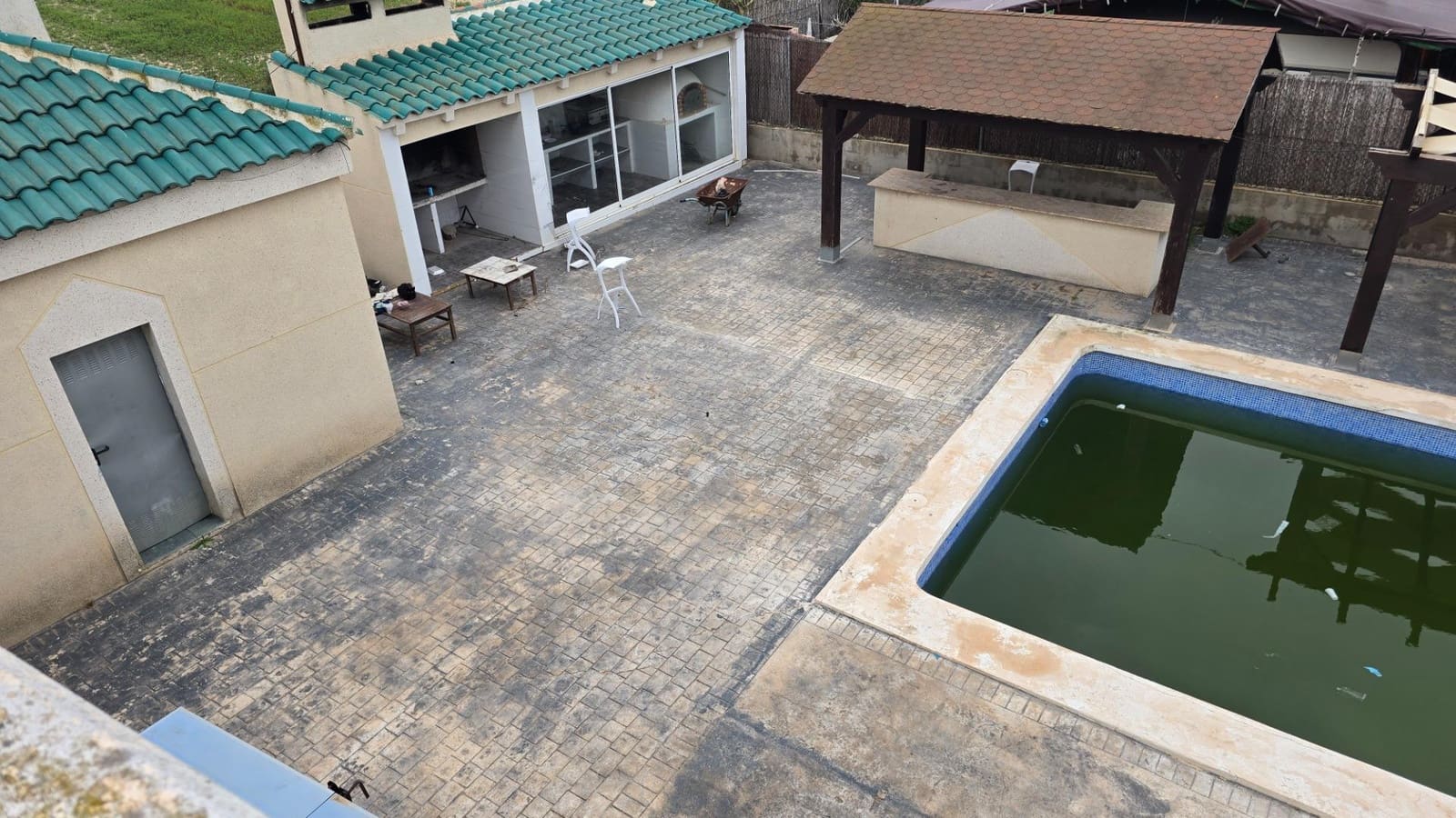 6 bedroom Villa for sale in La Marina with pool - € 430,000 (Ref: 9356028)