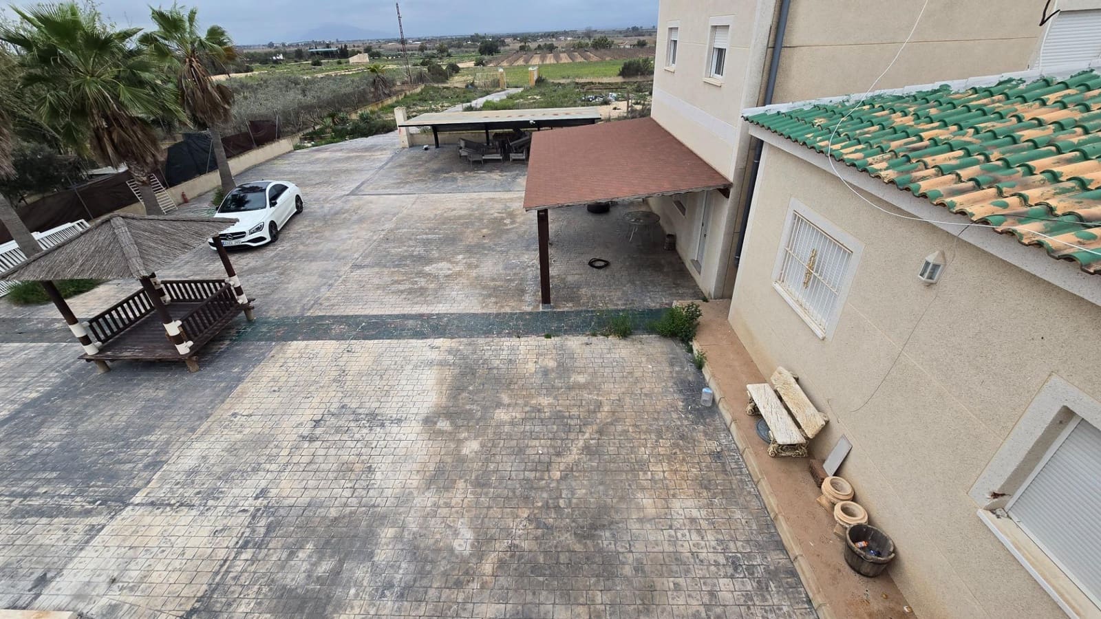 6 bedroom Villa for sale in La Marina with pool - € 430,000 (Ref: 9356028)