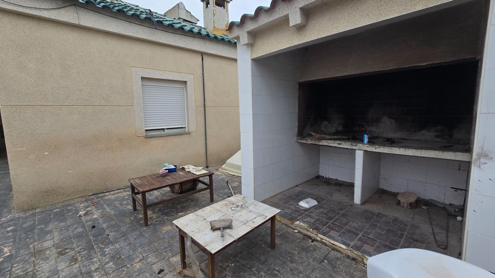 6 bedroom Villa for sale in La Marina with pool - € 430,000 (Ref: 9356028)