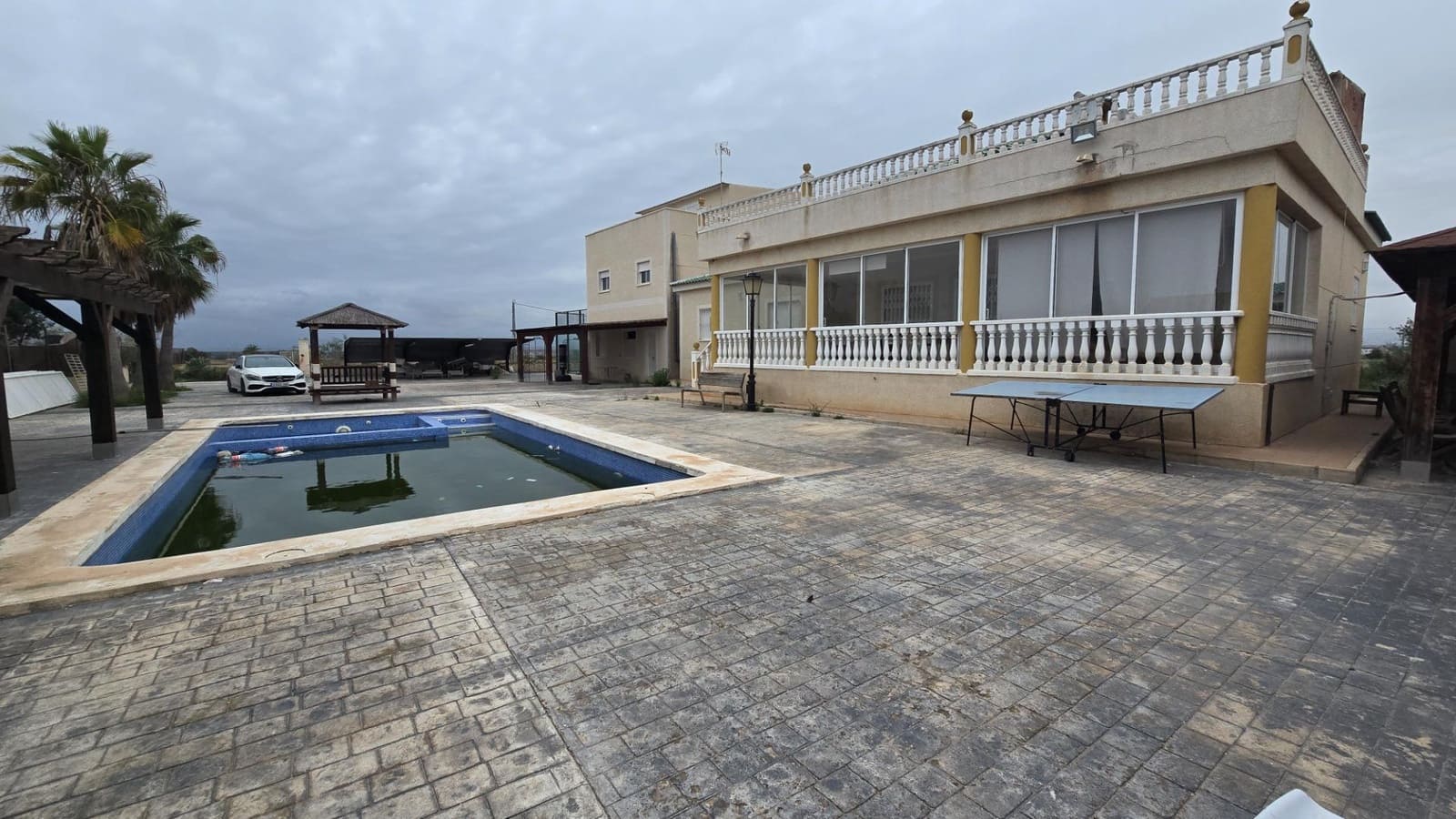 6 bedroom Villa for sale in La Marina with pool - € 430,000 (Ref: 9356028)