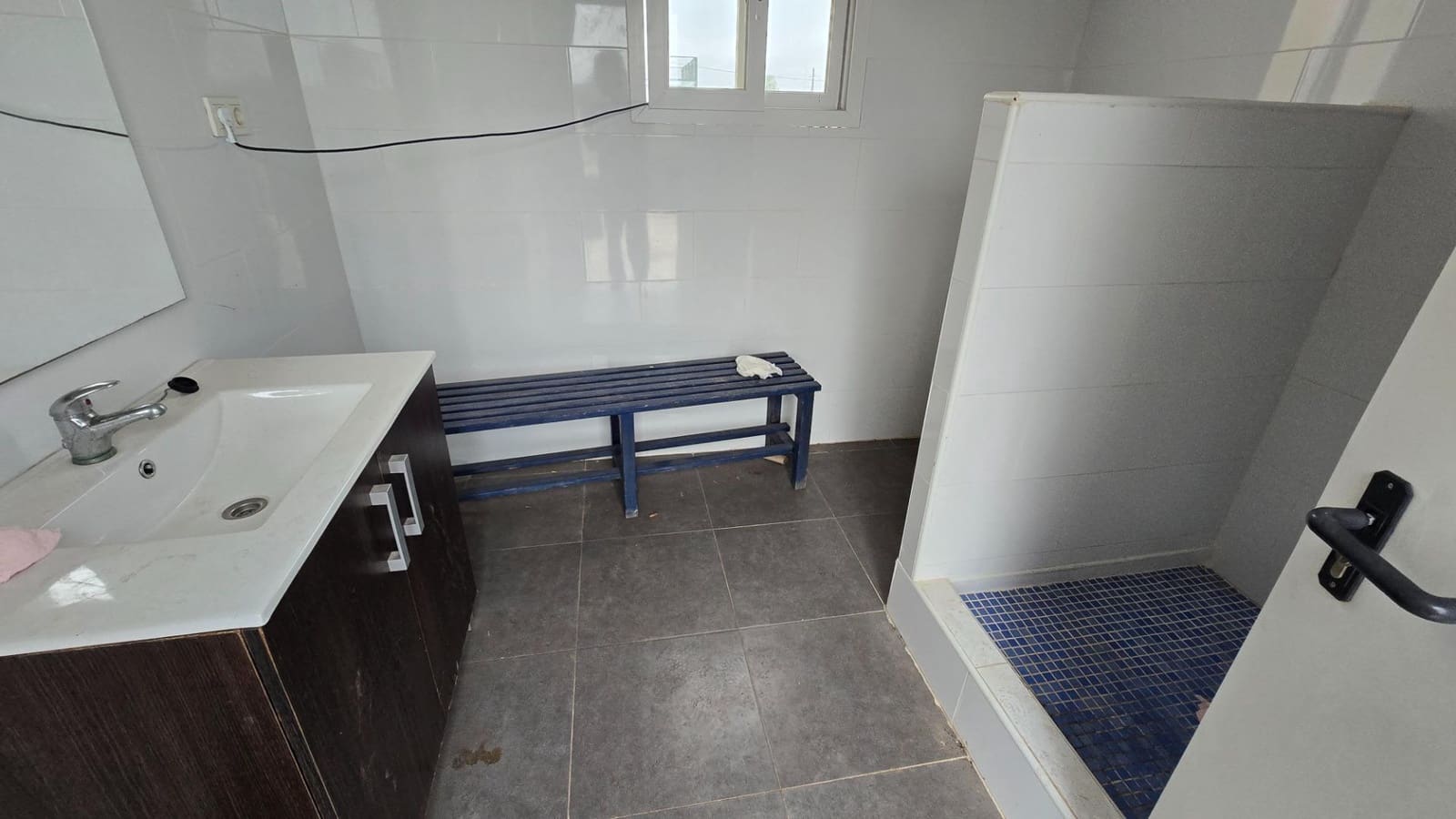 6 bedroom Villa for sale in La Marina with pool - € 430,000 (Ref: 9356028)