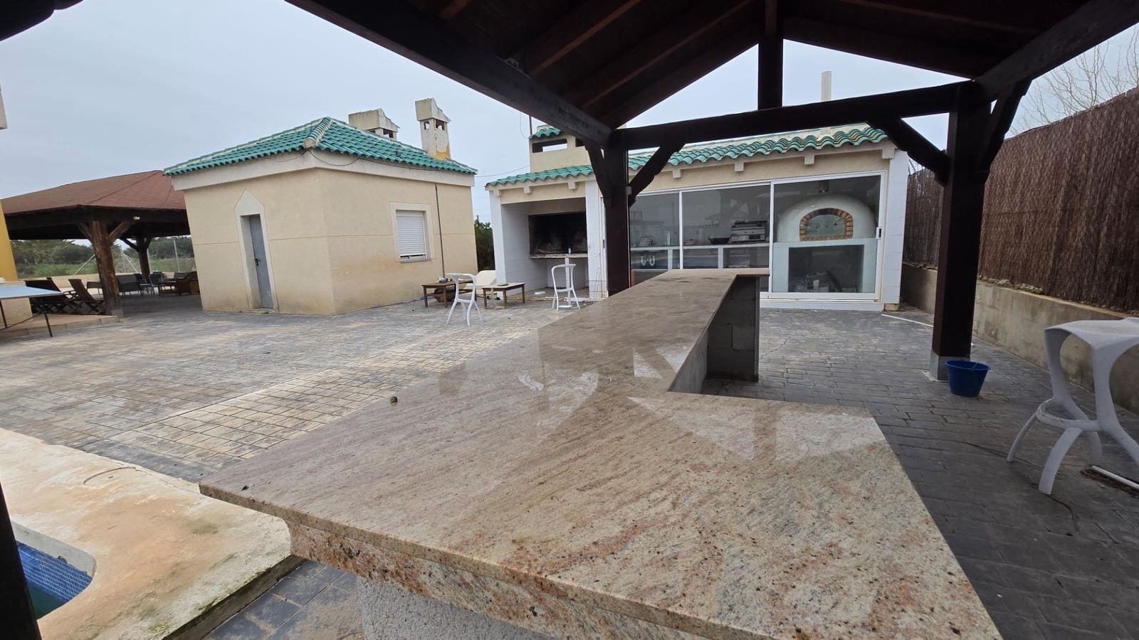 6 bedroom Villa for sale in La Marina with pool - € 430,000 (Ref: 9356028)