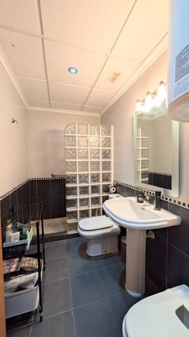 2 makuuhuone Asunto myytävänä paikassa Elche / Elx - 145 000 € (Ref: 9356045)