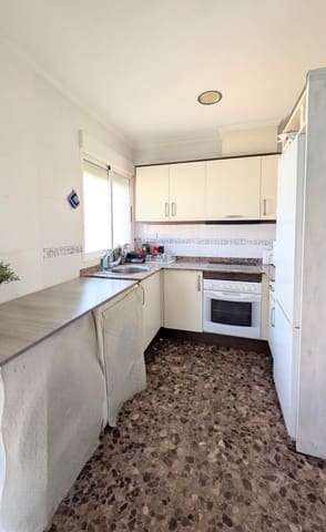 2 makuuhuone Asunto myytävänä paikassa Elche / Elx - 145 000 € (Ref: 9356045)