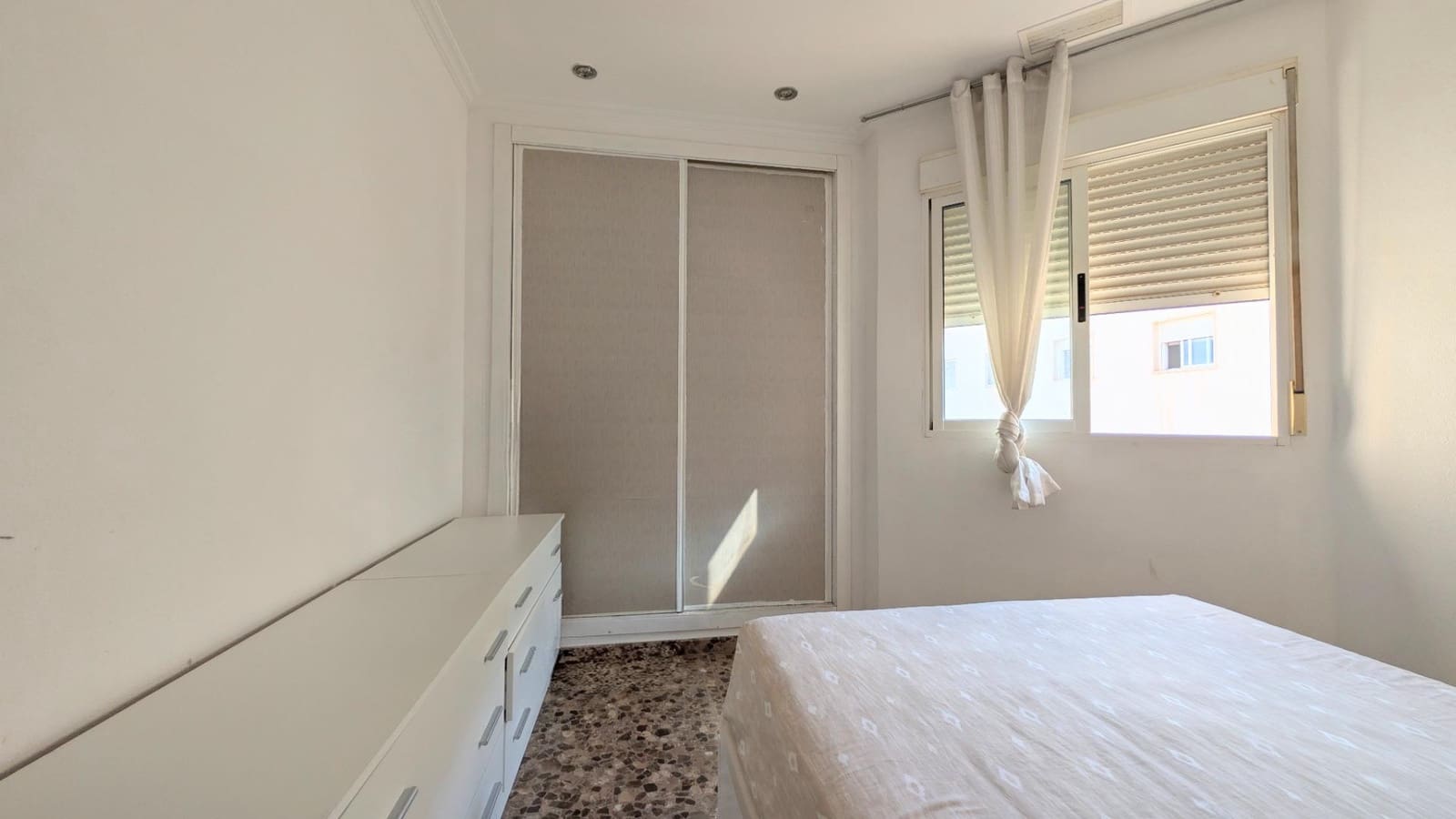 2 makuuhuone Asunto myytävänä paikassa Elche / Elx - 145 000 € (Ref: 9356045)