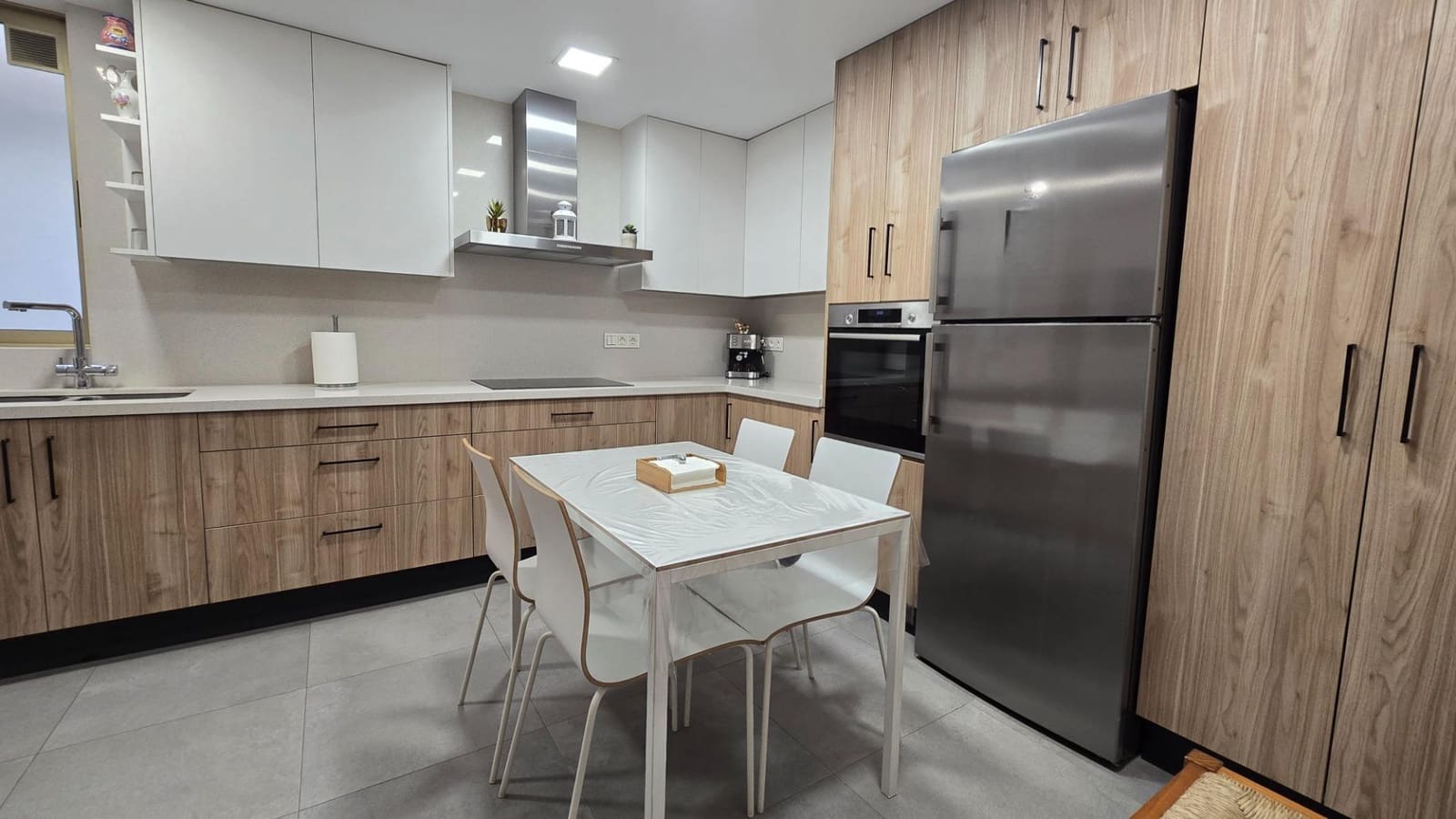 4 sypialnia Mieszkanie na sprzedaż w Elche / Elx - 229 000 € (Ref: 9356046)