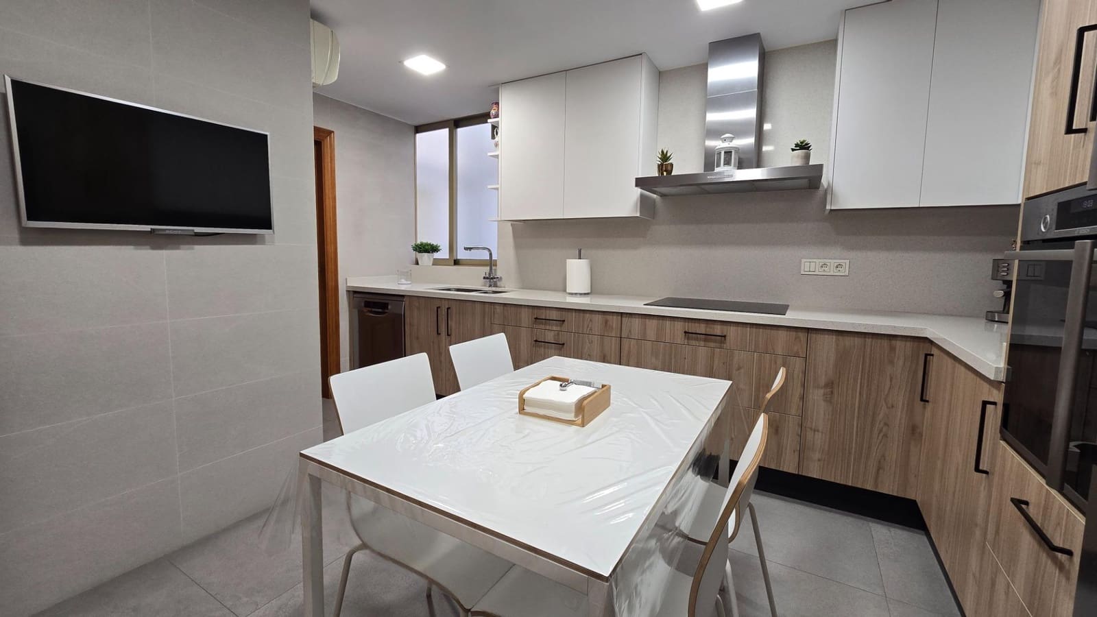 4 sypialnia Mieszkanie na sprzedaż w Elche / Elx - 229 000 € (Ref: 9356046)