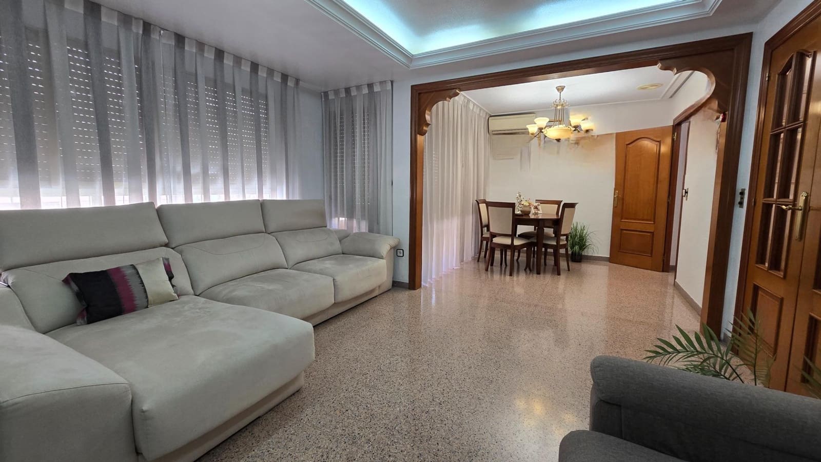 4 sypialnia Mieszkanie na sprzedaż w Elche / Elx - 229 000 € (Ref: 9356046)