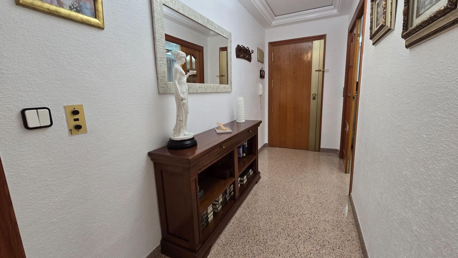 4 sypialnia Mieszkanie na sprzedaż w Elche / Elx - 229 000 € (Ref: 9356046)
