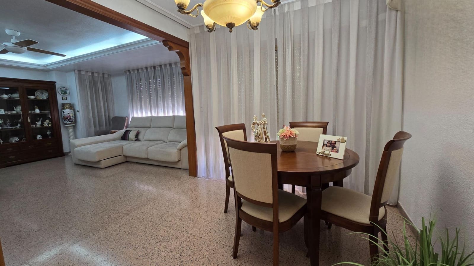 4 sypialnia Mieszkanie na sprzedaż w Elche / Elx - 229 000 € (Ref: 9356046)