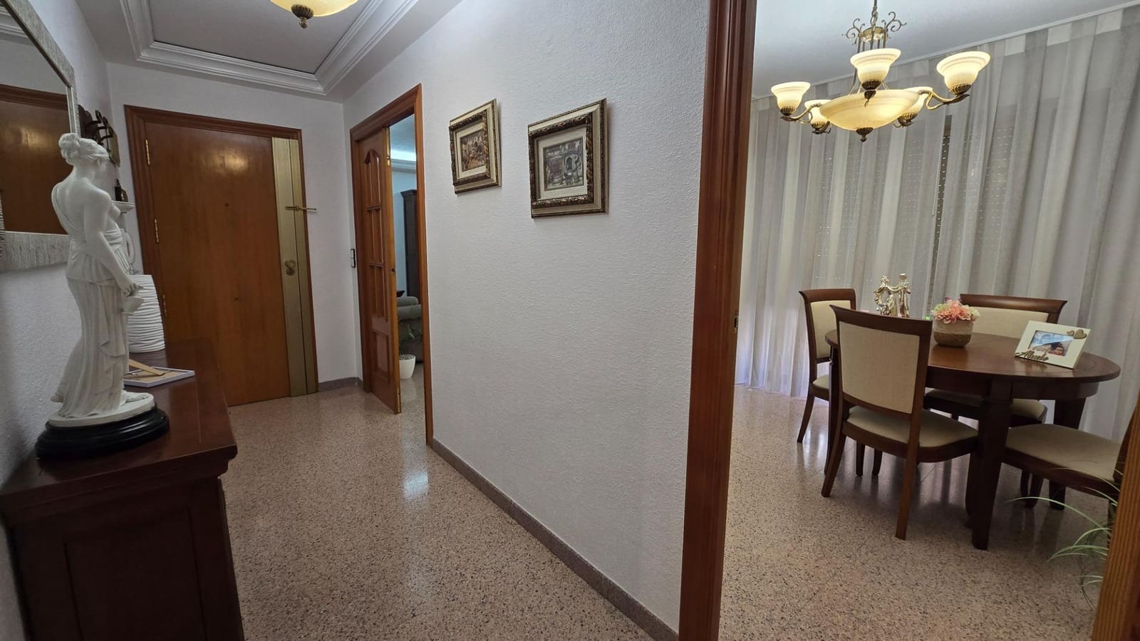 4 sypialnia Mieszkanie na sprzedaż w Elche / Elx - 229 000 € (Ref: 9356046)