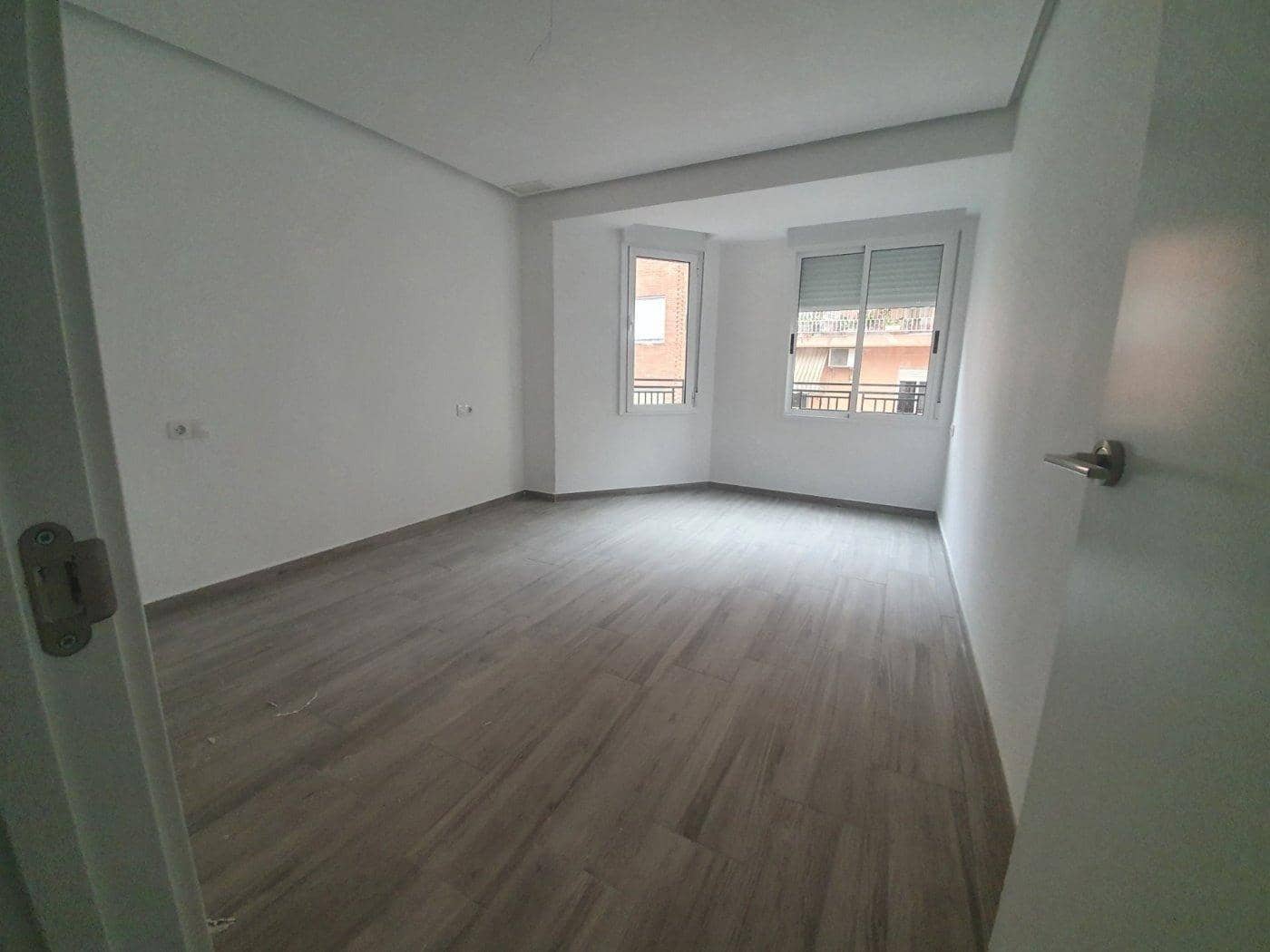 3 quarto Apartamento para venda em Elche / Elx - 245 000 € (Ref: 9356047)
