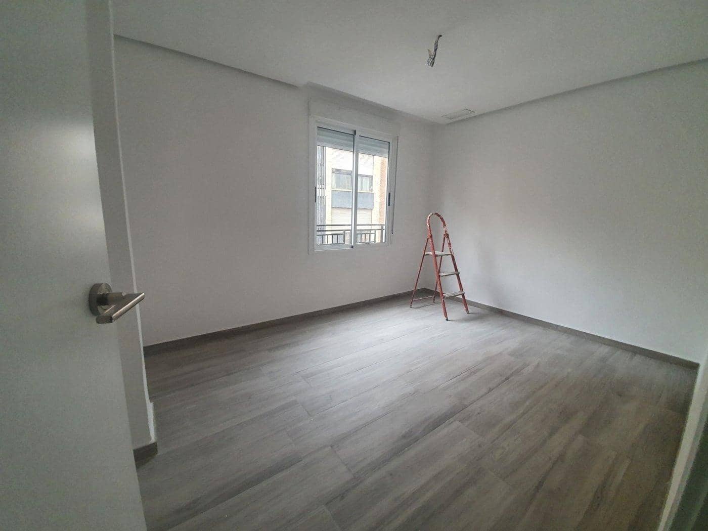 3 quarto Apartamento para venda em Elche / Elx - 245 000 € (Ref: 9356047)