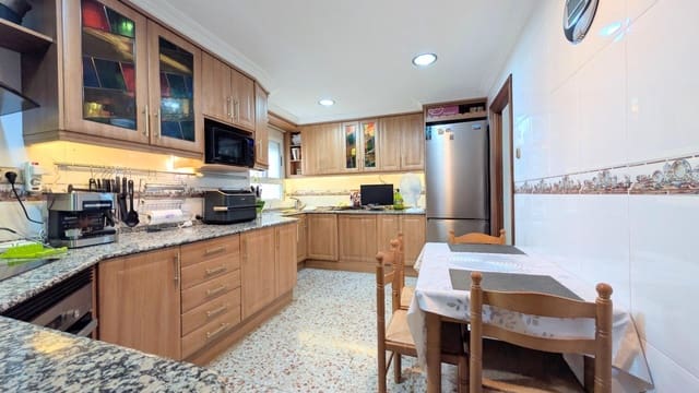 3 soveværelse Lejlighed til salg i Elche / Elx - € 153.000 (Ref: 9356048)