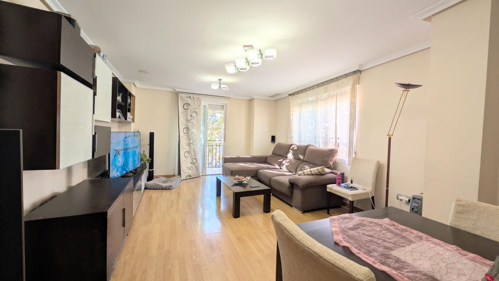 5 sovrum Lägenhet till salu i Elche / Elx - 300 000 € (Ref: 9373631)