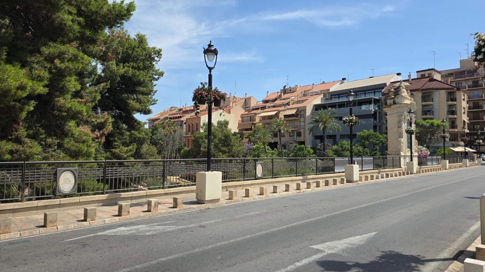 5 sovrum Lägenhet till salu i Elche / Elx - 300 000 € (Ref: 9373631)