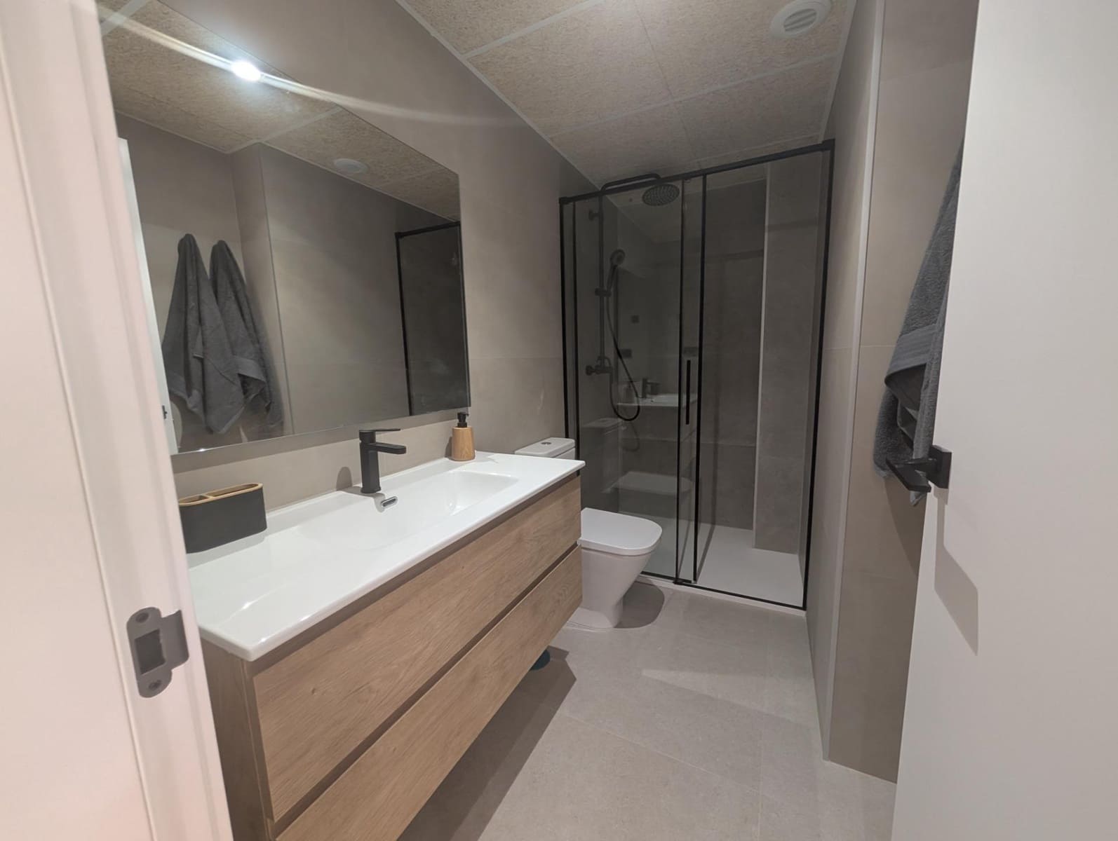 2 bedroom Flat for sale in Castalla - € 120,000 (Ref: 9379255)