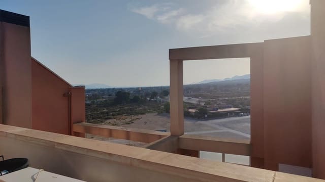 3 sypialnia Penthouse na sprzedaż w Elche / Elx z basenem garażem - 256 000 € (Ref: 9382723)