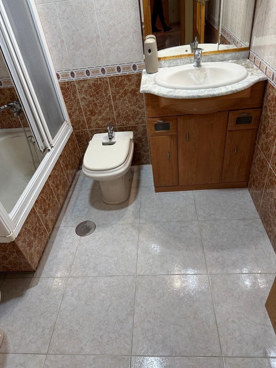 4 camera da letto Appartamento in vendita in Torrevieja con garage - 199.900 € (Rif: 9385483)
