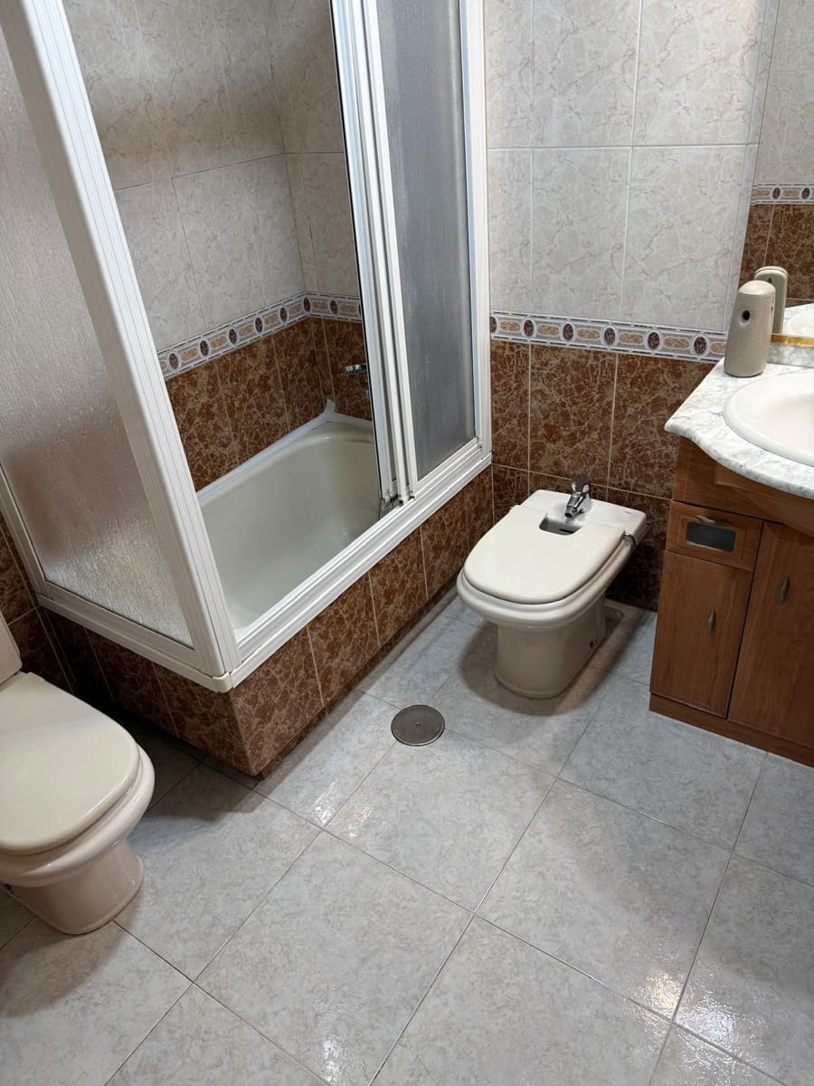 4 camera da letto Appartamento in vendita in Torrevieja con garage - 199.900 € (Rif: 9385483)