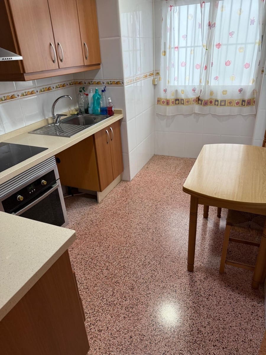 4 camera da letto Appartamento in vendita in Torrevieja con garage - 199.900 € (Rif: 9385483)