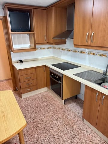 4 soveværelse Lejlighed til salg i Centro, Torrevieja med garage - € 199.900 (Ref: 9385483)