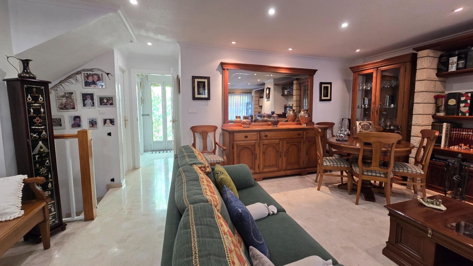 4 sypialnia Bungalow na sprzedaż w Elche / Elx z basenem garażem - 450 000 € (Ref: 9385484)