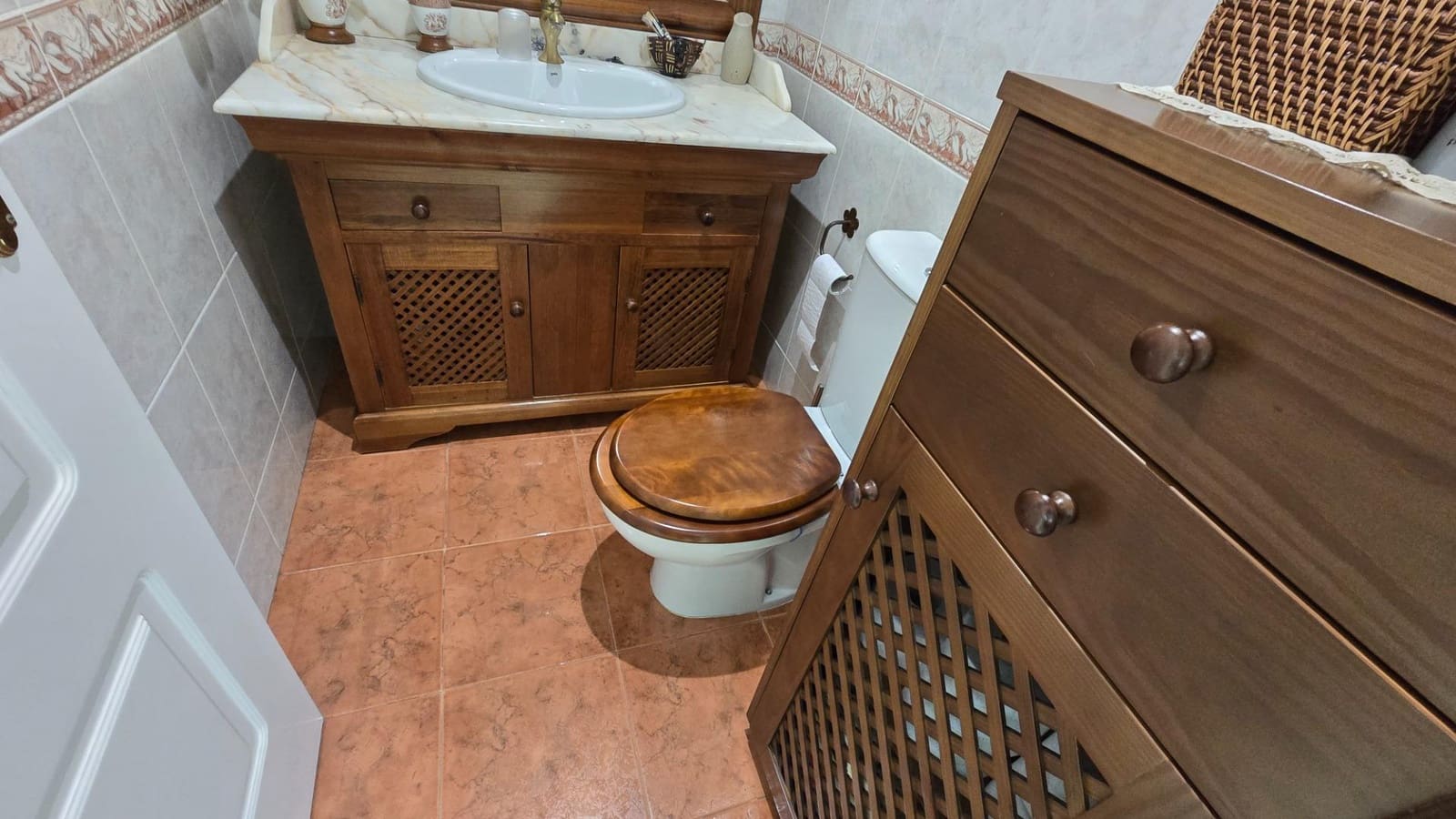 4 sypialnia Bungalow na sprzedaż w Elche / Elx z basenem garażem - 450 000 € (Ref: 9385484)