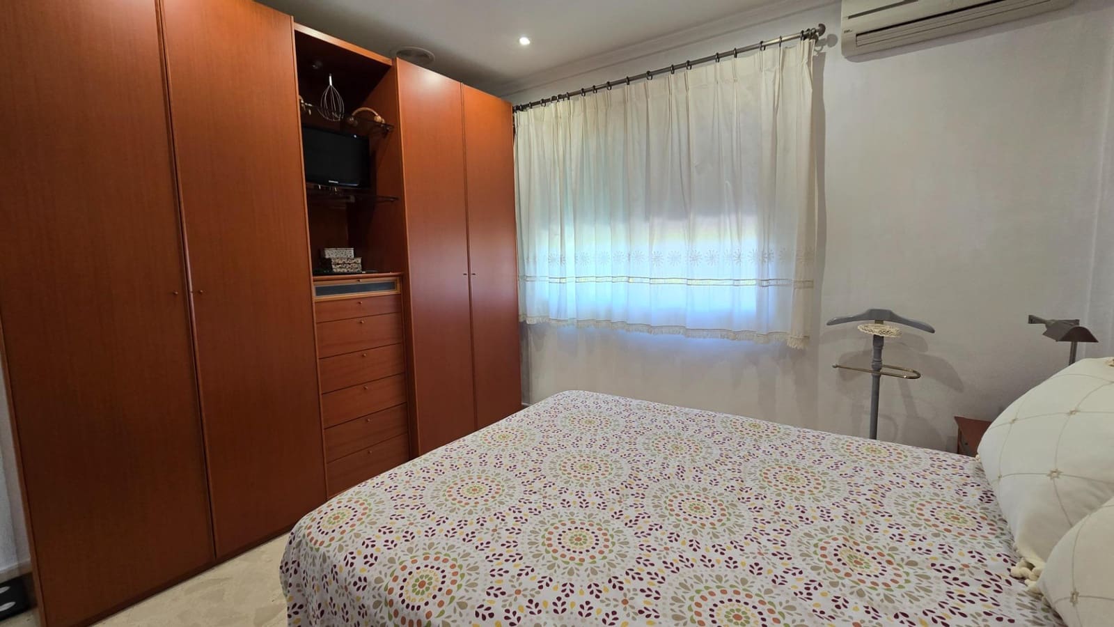 4 sypialnia Bungalow na sprzedaż w Elche / Elx z basenem garażem - 450 000 € (Ref: 9385484)