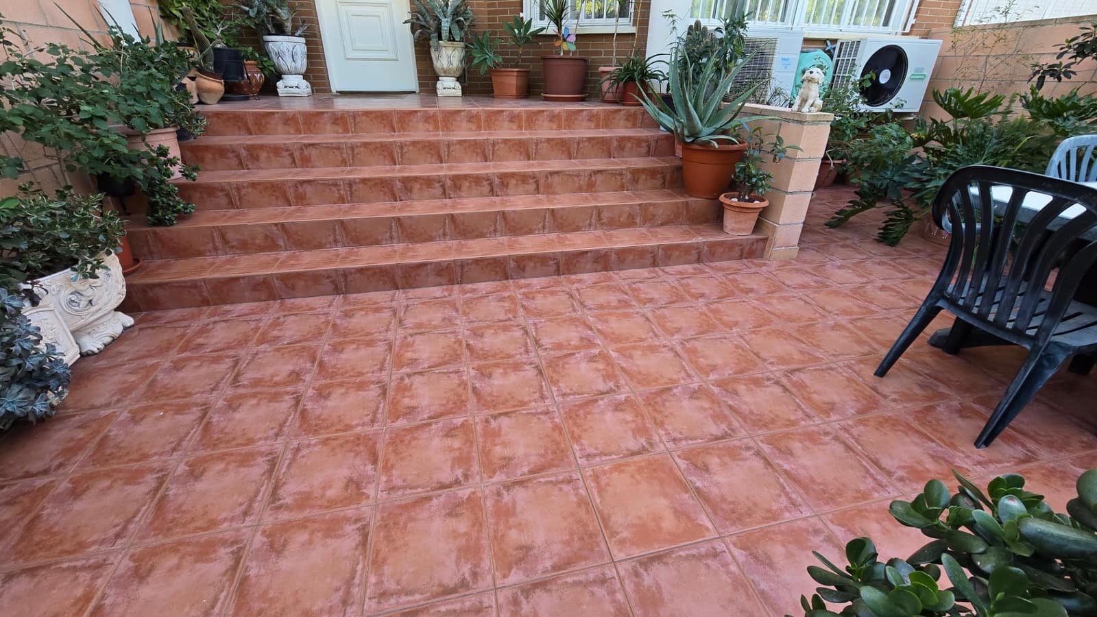 4 sypialnia Bungalow na sprzedaż w Elche / Elx z basenem garażem - 450 000 € (Ref: 9385484)