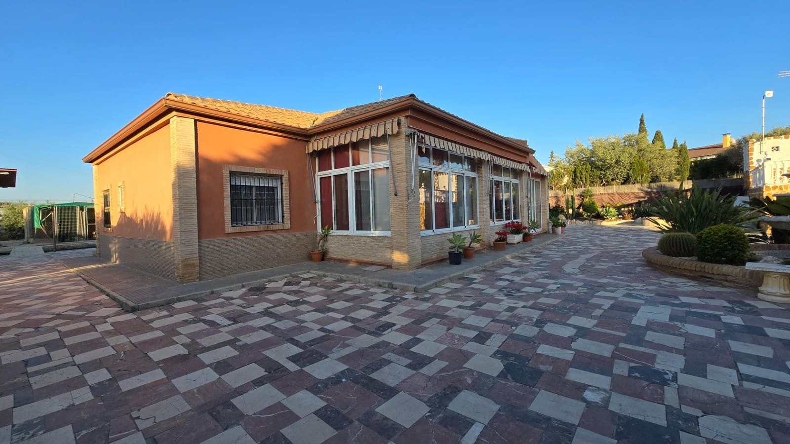 3 chambre Villa/Maison à vendre à Perleta avec piscine garage - 339 900 € (Ref: 9393317)