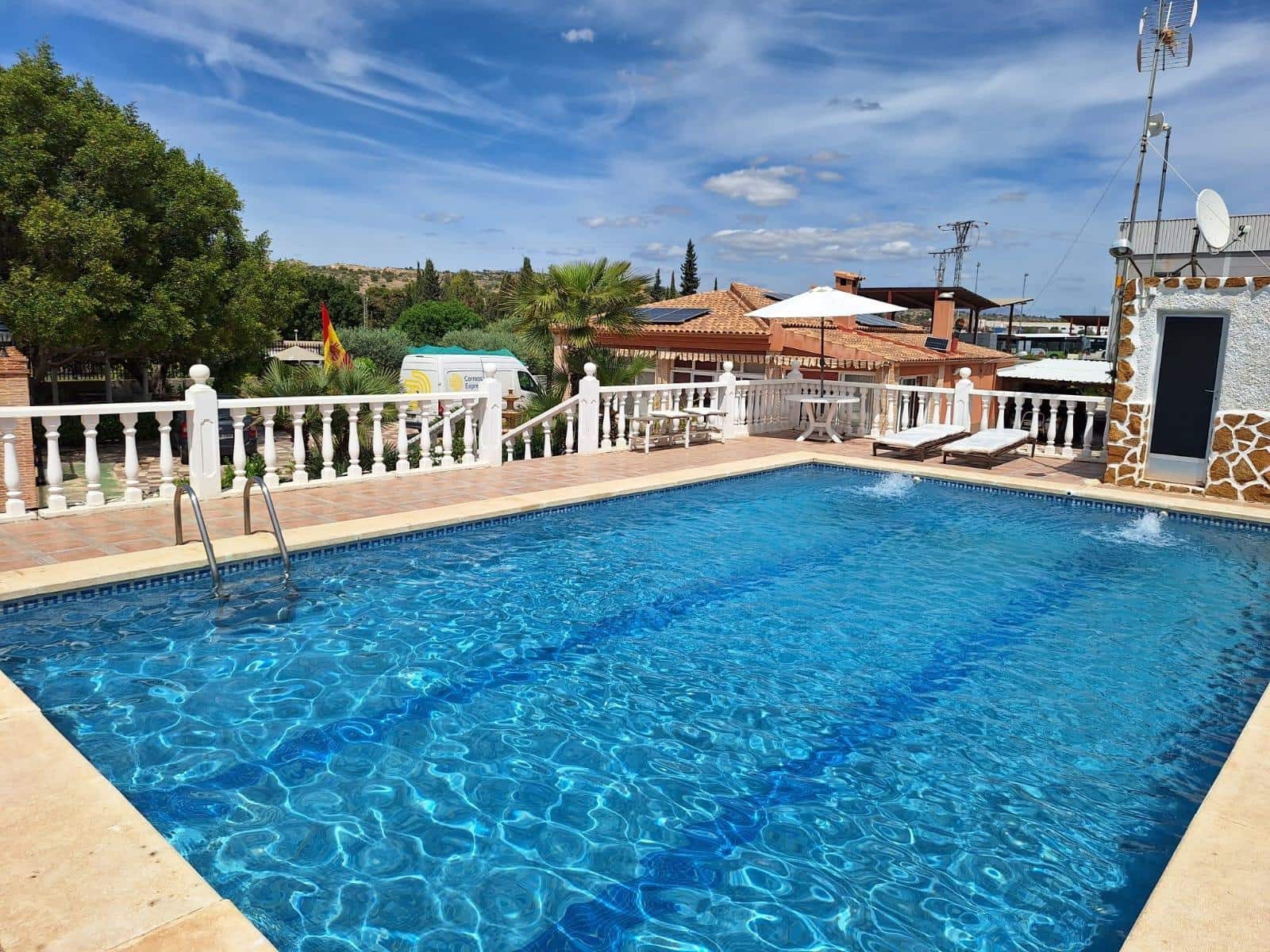 3 chambre Villa/Maison à vendre à Perleta avec piscine garage - 339 900 € (Ref: 9393317)