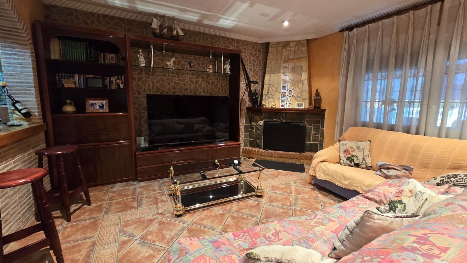 3 chambre Villa/Maison à vendre à Perleta avec piscine garage - 339 900 € (Ref: 9393317)