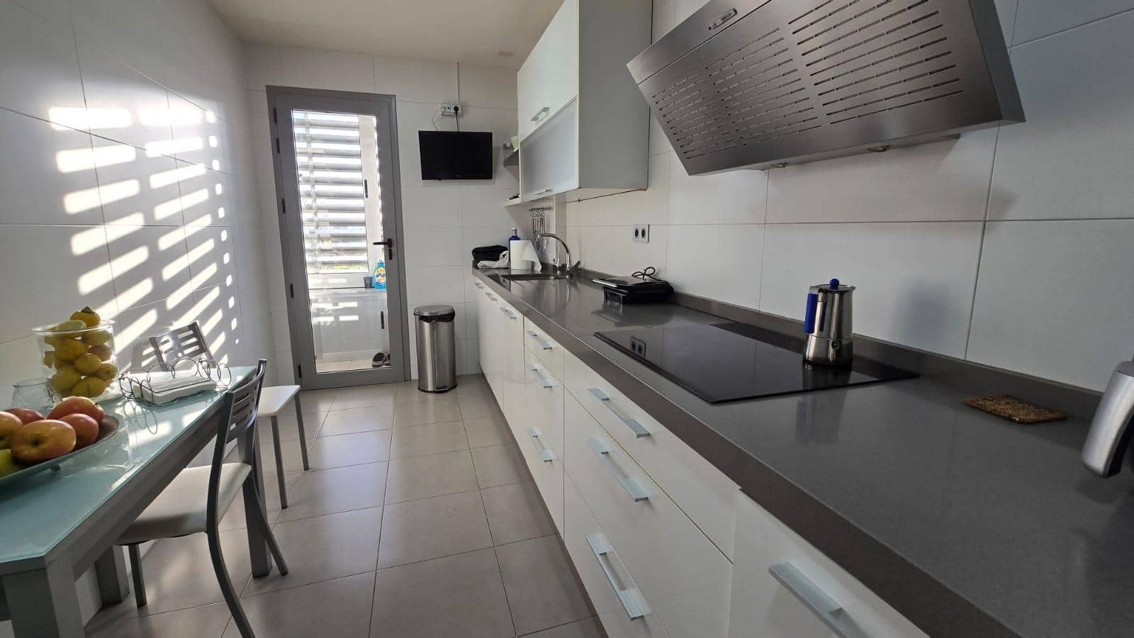 3 sypialnia Mieszkanie na sprzedaż w Elche / Elx z basenem garażem - 315 000 € (Ref: 9396219)