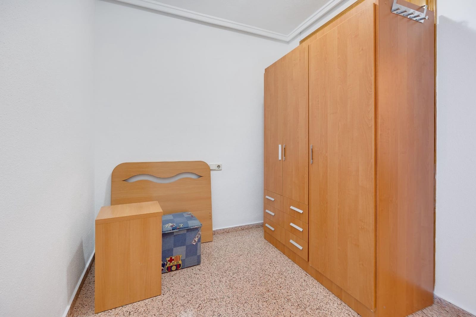 4 makuuhuone Asunto myytävänä paikassa Torrevieja mukana 
autotalli - 199 900 € (Ref: 9400823)