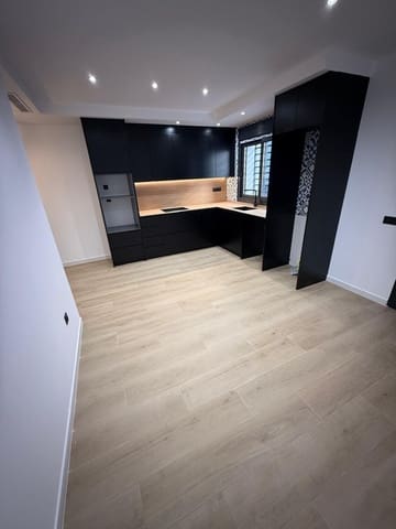 3 bedroom Townhouse for sale in Elche / Elx - € 275,000 (Ref: 9401605)