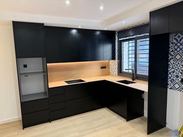 3 bedroom Townhouse for sale in Elche / Elx - € 275,000 (Ref: 9401605)