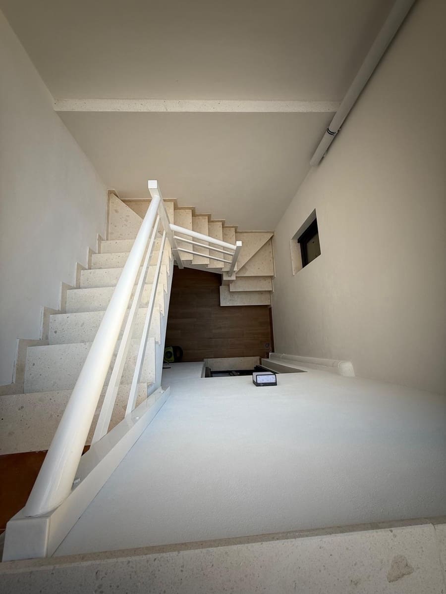 3 bedroom Townhouse for sale in Elche / Elx - € 275,000 (Ref: 9401605)