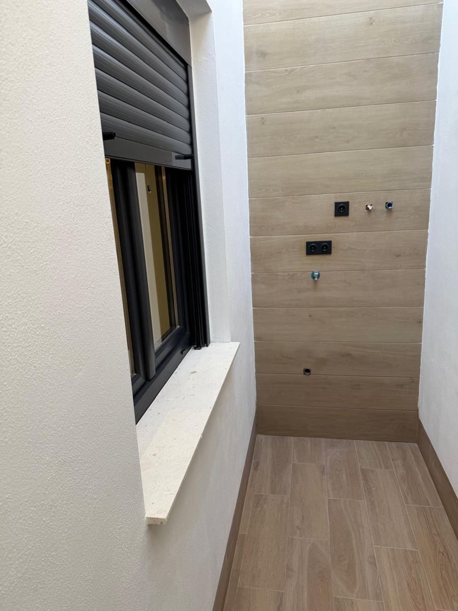 3 bedroom Townhouse for sale in Elche / Elx - € 275,000 (Ref: 9401605)