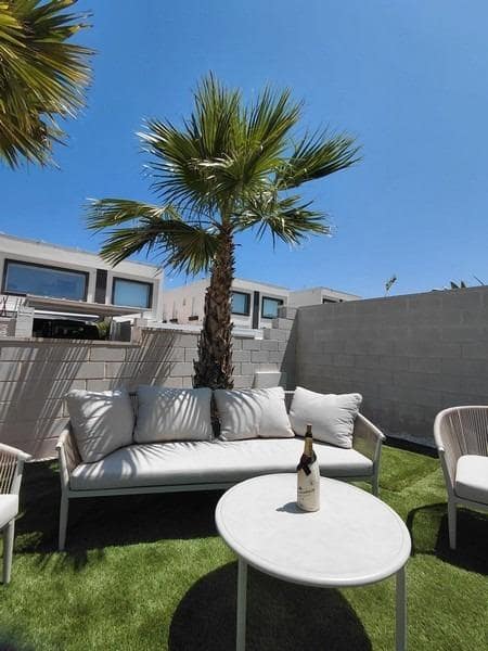 3 soveværelse Villa til salg i Gran Alacant med swimmingpool - € 460.000 (Ref: 9411189)