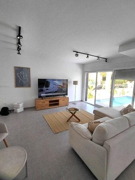 3 soveværelse Villa til salg i Gran Alacant med swimmingpool - € 460.000 (Ref: 9411189)