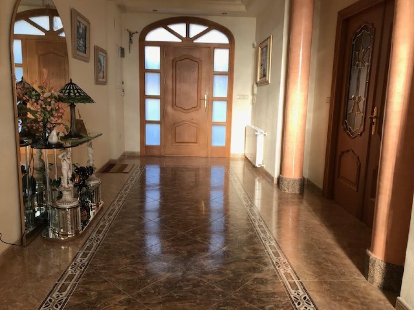 5 bedroom Villa for sale in Elche / Elx - € 830,000 (Ref: 9419593)