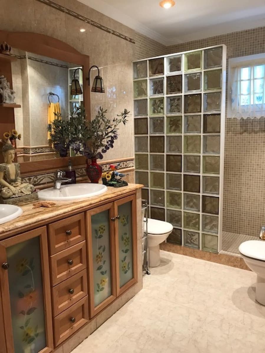 5 bedroom Villa for sale in Elche / Elx - € 830,000 (Ref: 9419593)