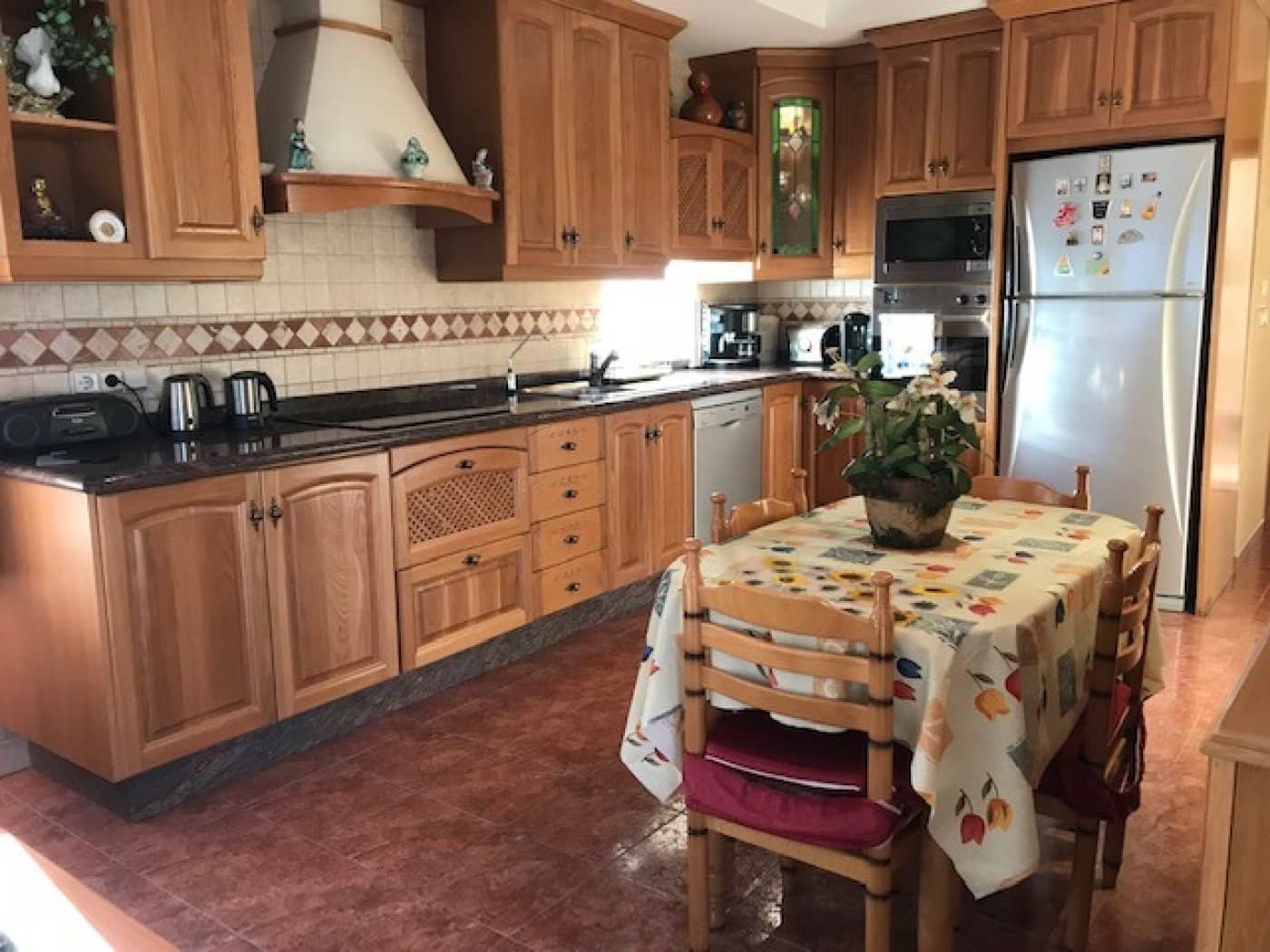 5 bedroom Villa for sale in Elche / Elx - € 830,000 (Ref: 9419593)